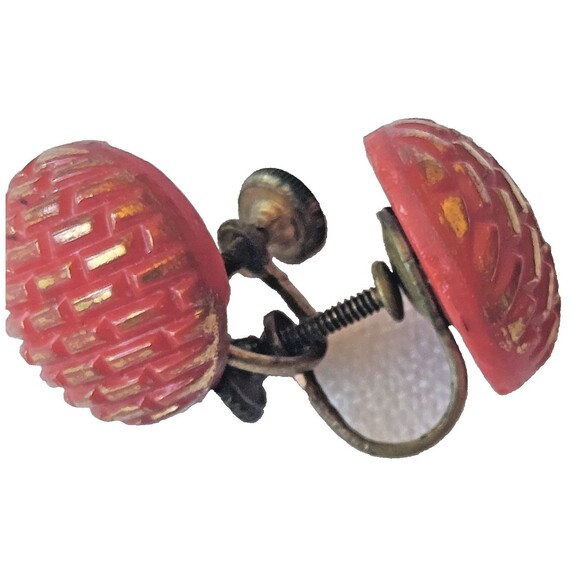 Vintage Red Gold Bakelite hard plastics Screw back stud Earrings 60s - Picture 2 of 6